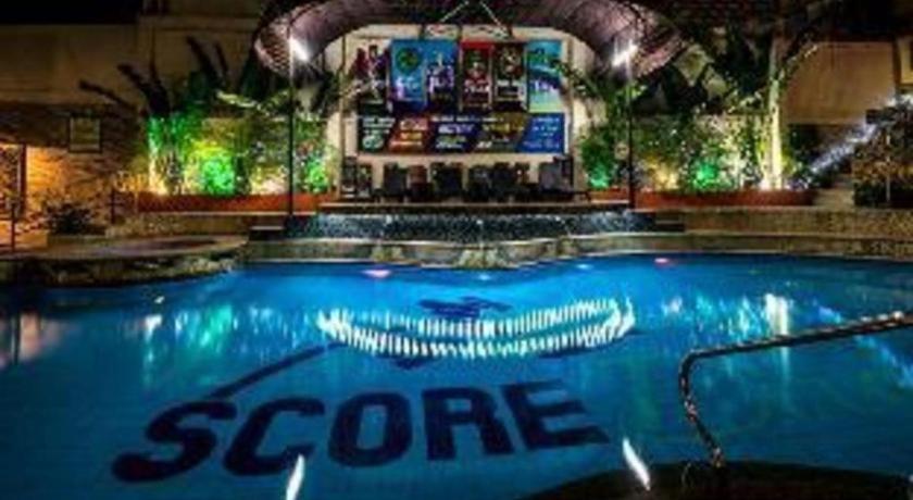 Score Birds Hotel Angeles Exteriör bild